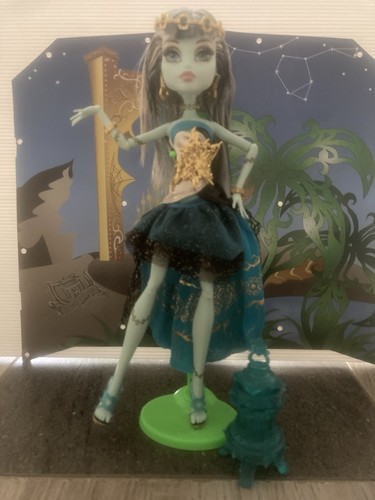 Poupée monster high - poupée,