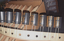 300pcs condensatori elko 22uf - elko,