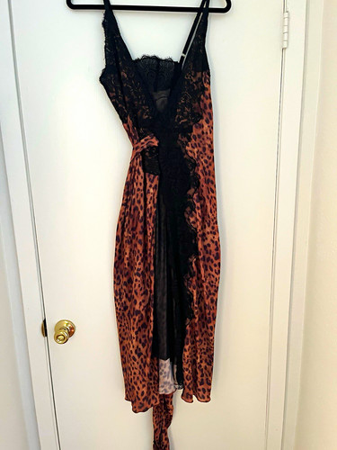 Are hah women - hah, leopard