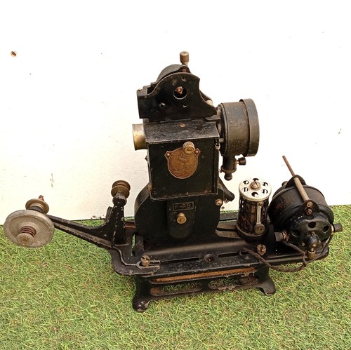 Projecteur pathe baby - baby, ancien