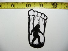 BIGFOOT FOOTPRINT WALKING