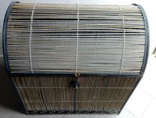 Baule stile coloniale in metallo e canna di Bambù con alcune stecche da rivedere