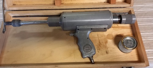 Rivettatrice pneumatica