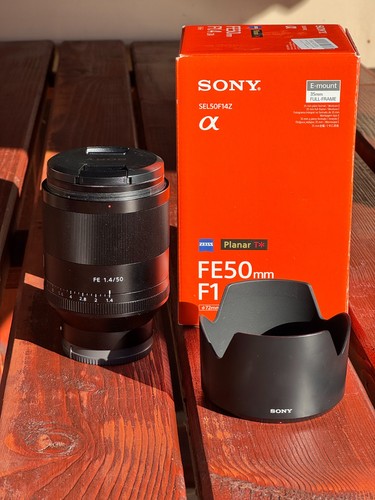 Sony 1 4 - f/1.4, zeiss