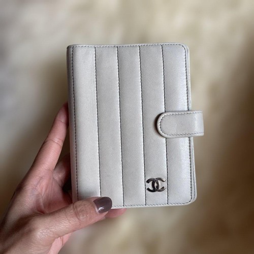 Chanel coco mark cover - chanel,