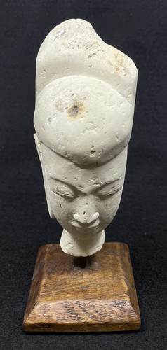 Testa pietra balinese - di,