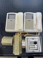 Urmet  Kit Videocitofono con 2
