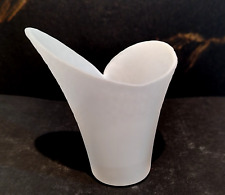 PARALUME IN VETRO DI MURANO BIANCO SATINATO, H 85 mm, FORO 22 mm, FATTO A MANO