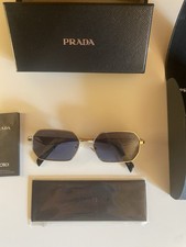 Occhiali da sole PRADA logo