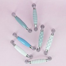 Maniglie estraibili credenza