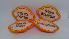 4x Insegna Vintage 1975 Barbie