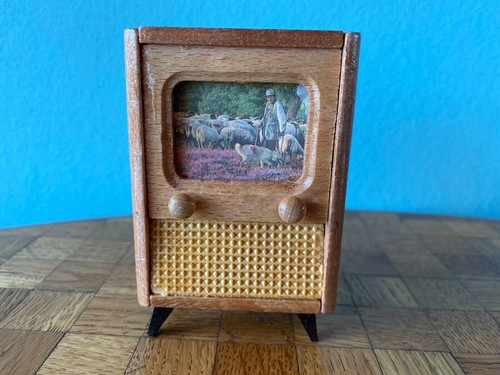 Marca gnomi anni casa - tv,
