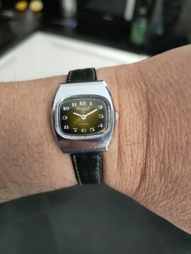 Orologio forma phigied - orologio, tv