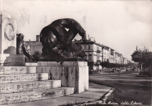 Modena viale martiri - viale,