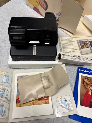 Polaroid impulse autofocus - polaroid, af