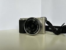 Sony Alpha 6000 + obiettivo