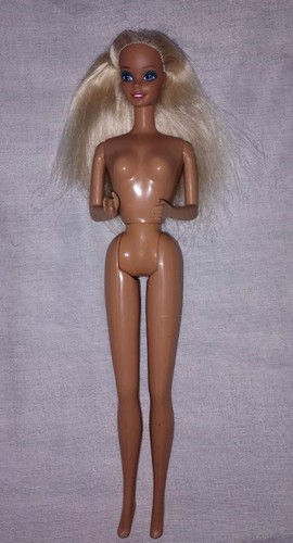 Barbie happy holiday 1988 - happy,