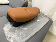 Sella lunga di colore marrone