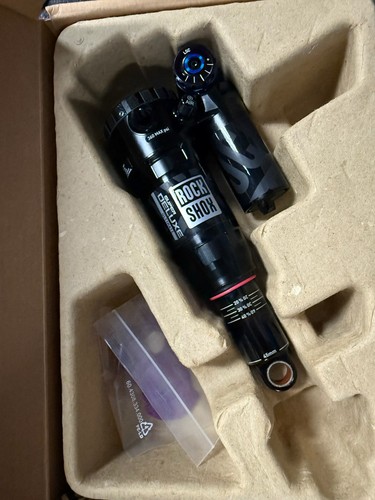 Nuovo rockshox super deluxe - nuovo,
