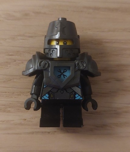 Lego nexo knights minifigure - nexo,