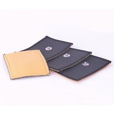 Elettrodi conduttivi in pelle