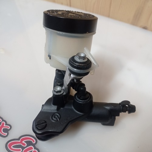 Pompa freno anteriore aprilia - pompa,