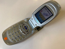 Samsung T100 - Cellulare