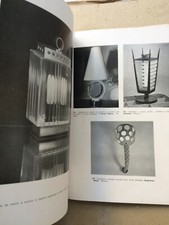 FURNITURE_DESIGN_MODERNISM_LAM