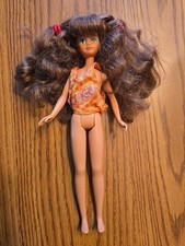 Mattel Barbie Courtney bambola
