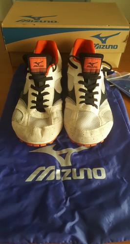 Scarpe chiodate atletica