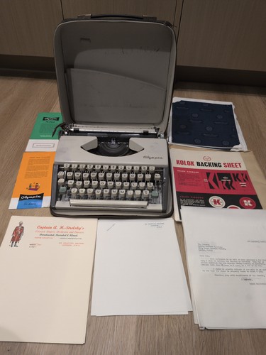 Macchina scrivere portatile - macchina,