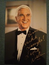 Leslie Nielsen Autografo