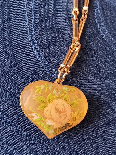 Ciondolo floreale cuore