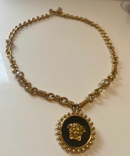 Rara collana medusa grossa
