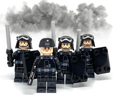 4x custom Imperial Army Riot