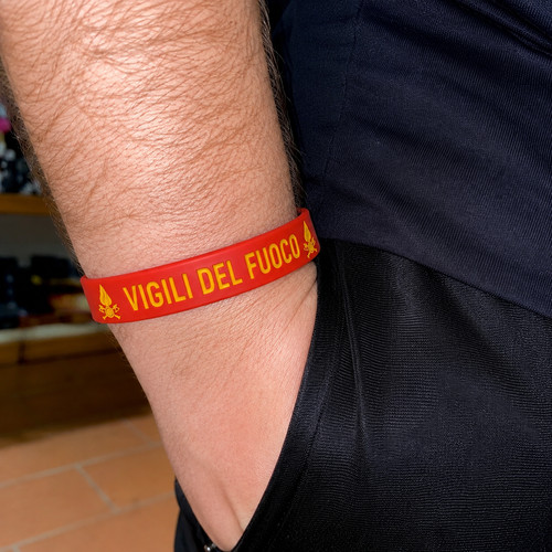 Braccialetto silicone - in,