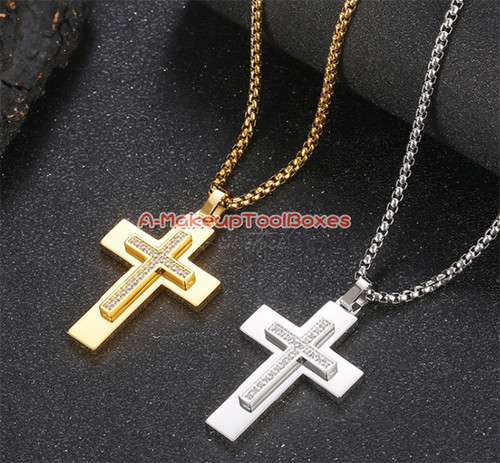 Collana con ciondolo croce