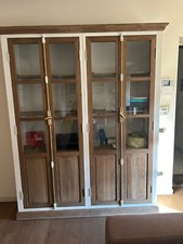 Vetrinetta espositore da parete color legno e bianco