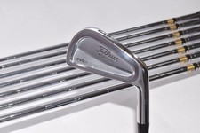 8 pezzi Titleist 690 CB Forged