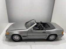 Modellino auto da collezione Mercedes-Benz 500 SL 1:18 condizioni vedi foto