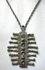 COLLIER vintage année 70