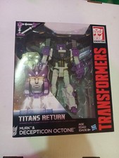 2016 Transformers Titans
