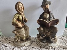 coppia Statuetta in Ceramica di capodimonte .