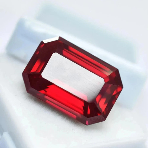 Pietra preziosa sfusa