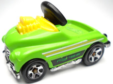 2017 HOT WHEELS PEDAL DRIVER