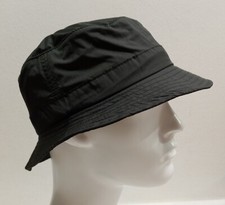 CAPPELLO IMPERMEABILE