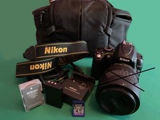 Nikon D5000: SOLO CORPO MACCHINA Leggi bene. Ottime condizioni.