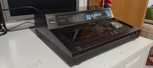 Technics compact disc player - technics,