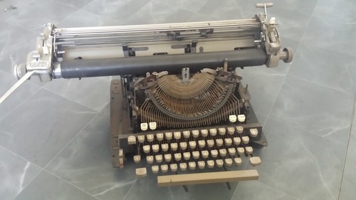 Macchina scrivere everest - macchina,