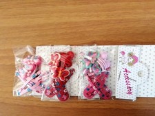 3 Bustine con 4 pezzi Per  bambini A Farfalla Colori Vari 2 Pinze E 2 Molle F070